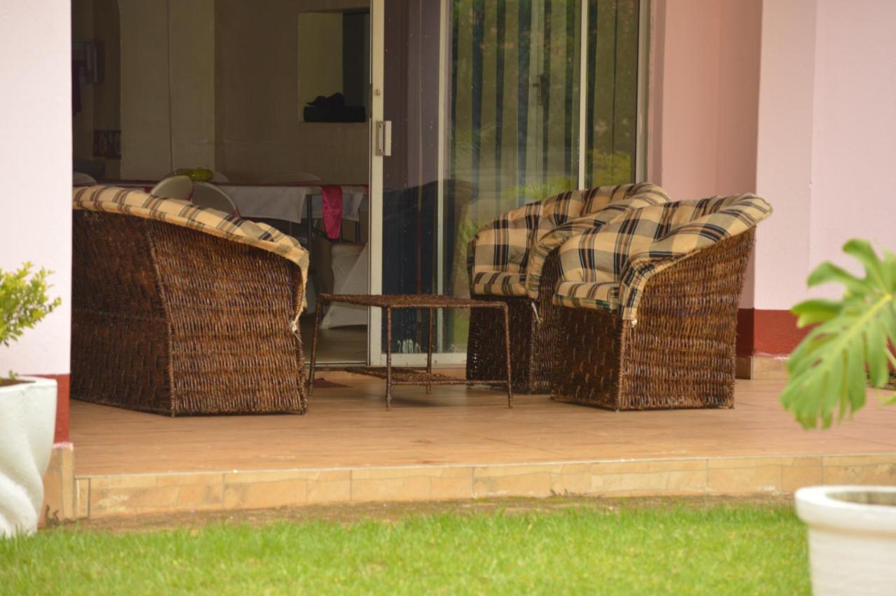 The Crown Inn Guest House Northwood Bagian luar foto