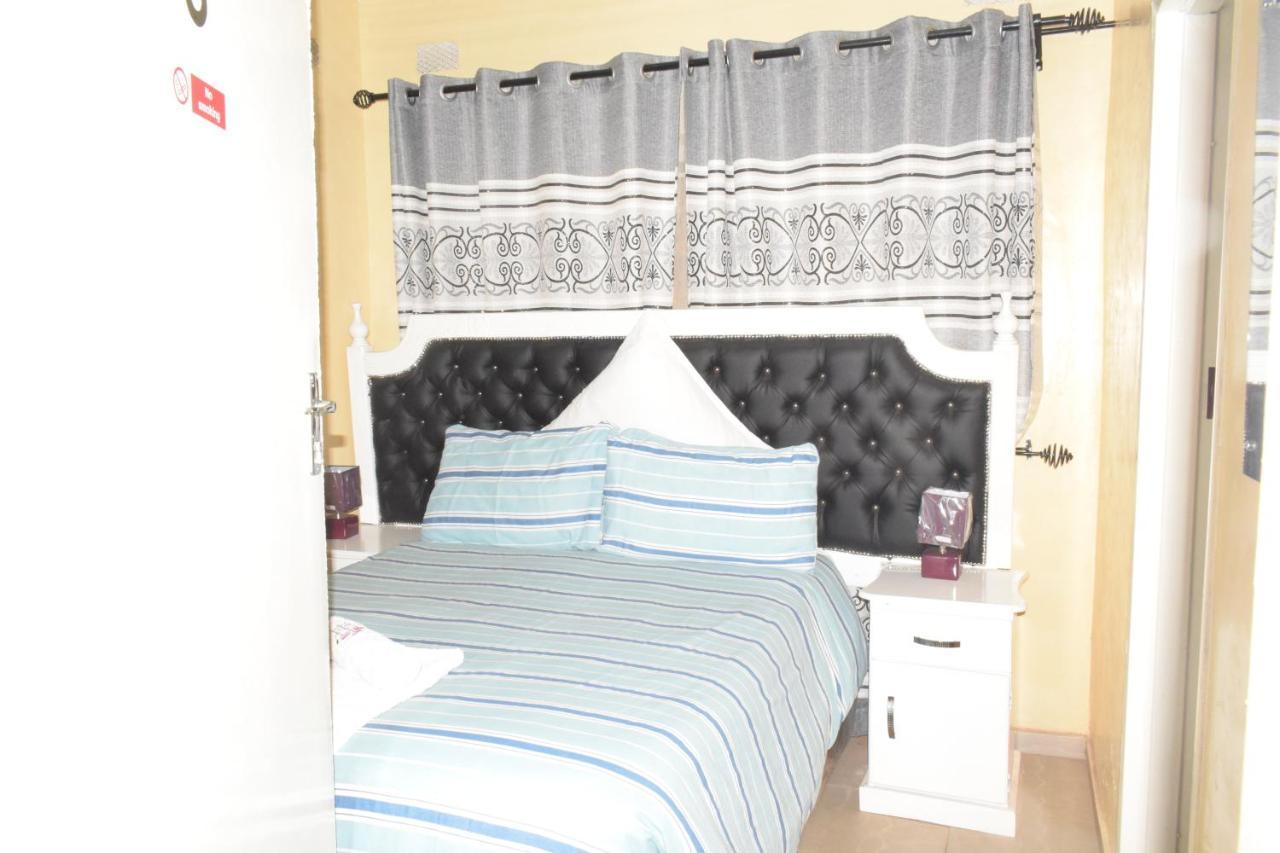 The Crown Inn Guest House Northwood Bagian luar foto