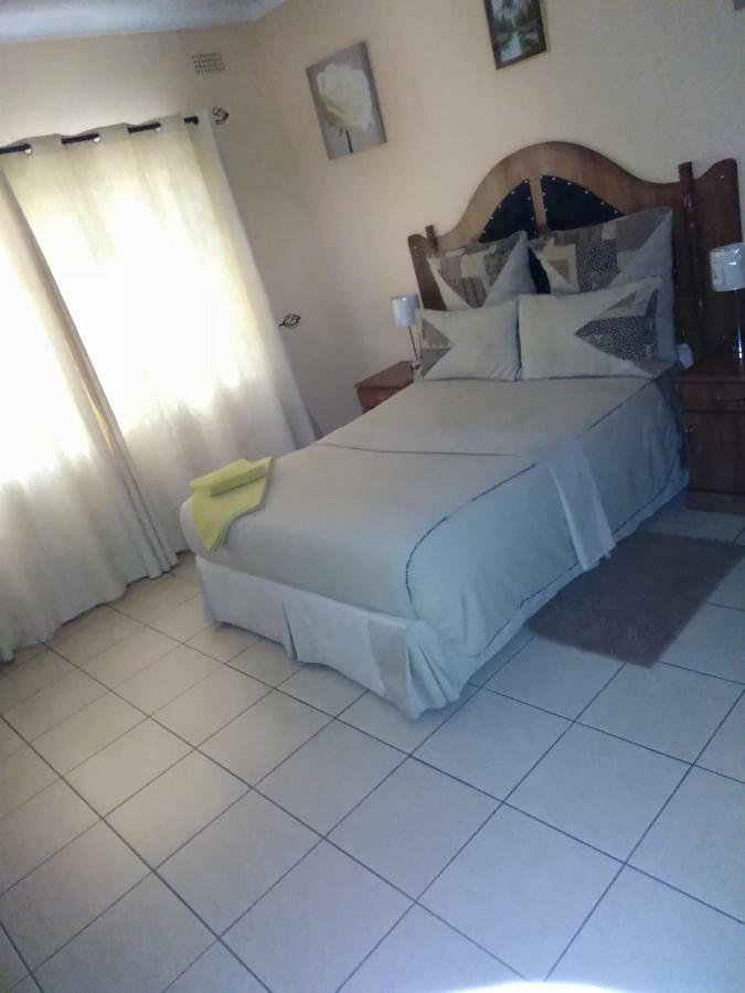 The Crown Inn Guest House Northwood Bagian luar foto