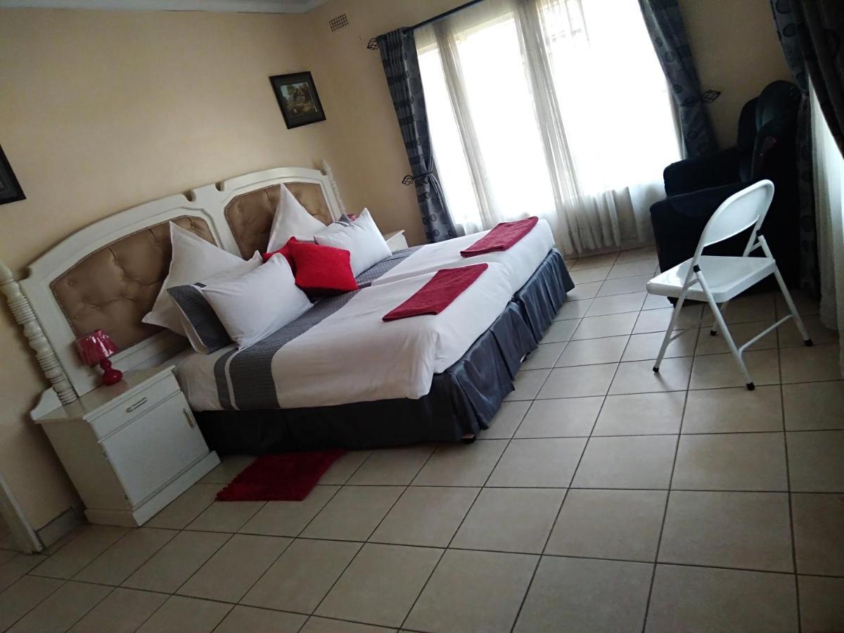 The Crown Inn Guest House Northwood Bagian luar foto