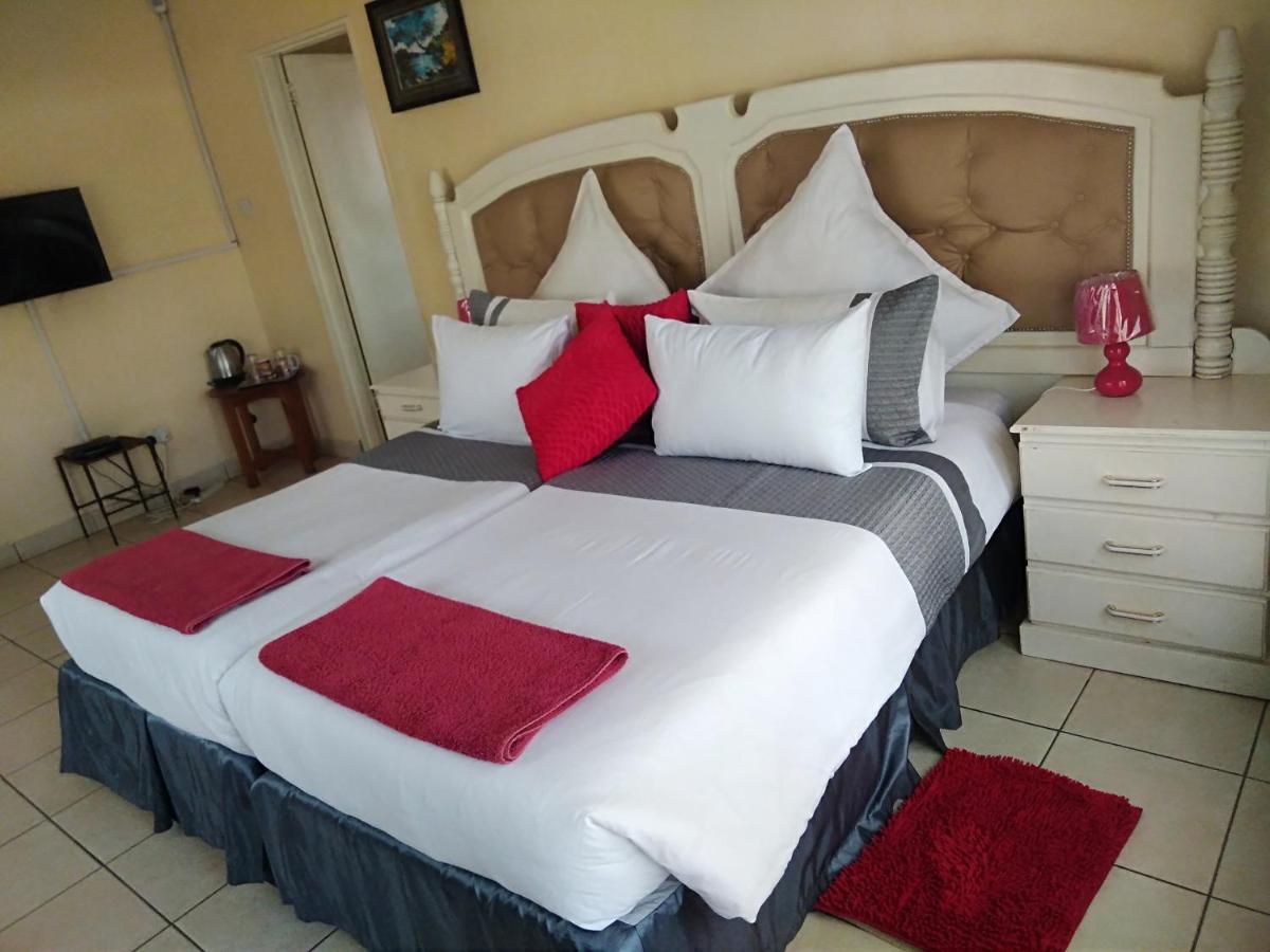 The Crown Inn Guest House Northwood Bagian luar foto