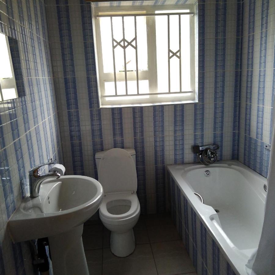 The Crown Inn Guest House Northwood Bagian luar foto